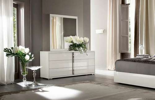 Alf Imperia | Dresser & Mirror | Angled at 30°