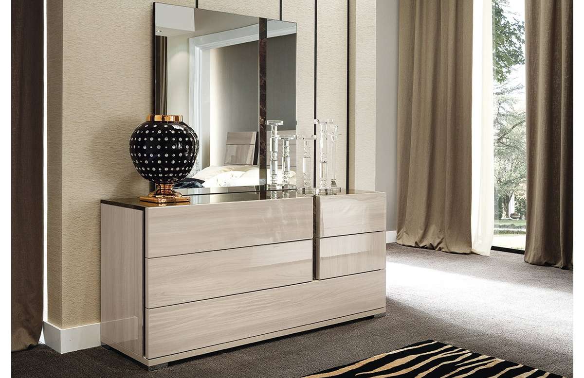 Alf Teodora | Dresser | Angled at 30°