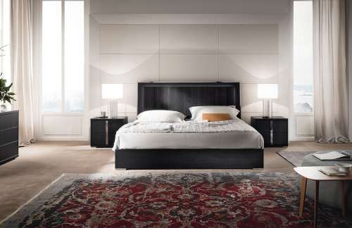 Alf Etna | Bedroom | Front Facing